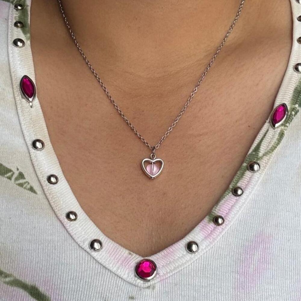 Pink heart pendant necklace with